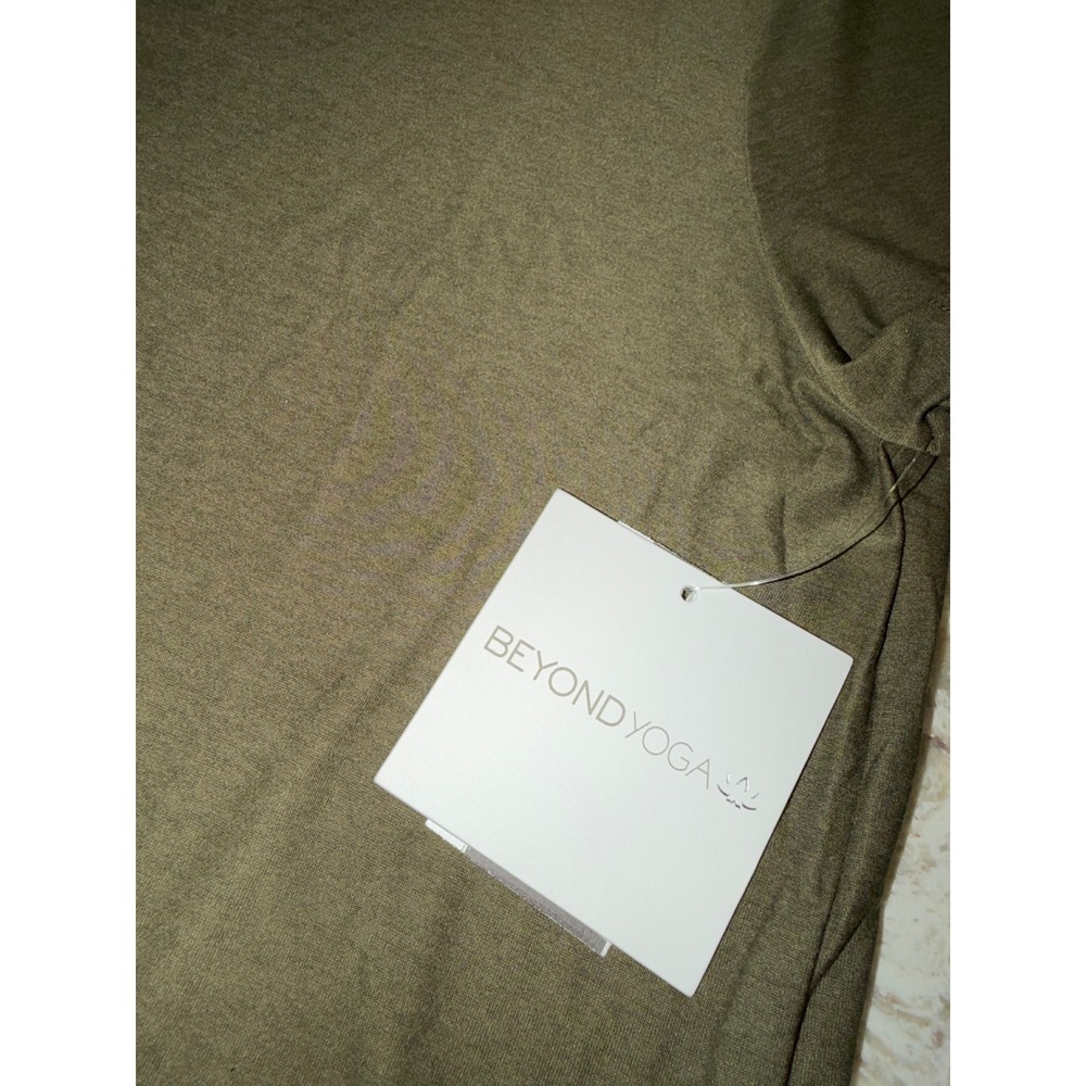 Beyond Yoga Womens Featherweight Balanced Tee Olive Heather 007AW L - Picture 2 of 5